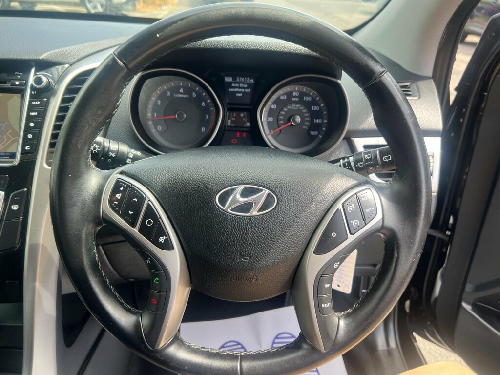 Hyundai I30 Hatchback 1.4 Blue Drive Se Euro 6 Ss 2016 Grey #34