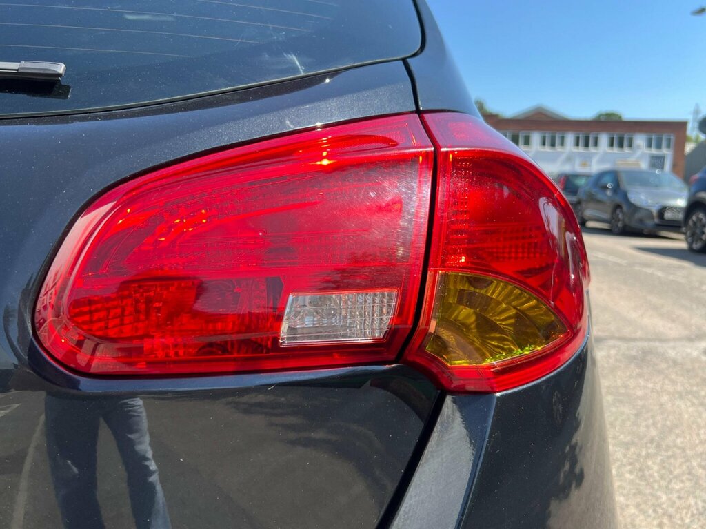 Kia Ceed 2016 65 Red #17