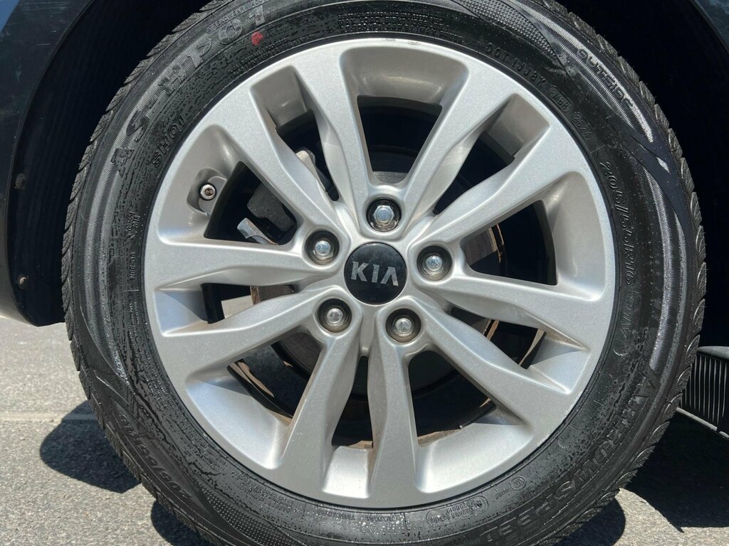 Kia Ceed 2016 65 Red #42