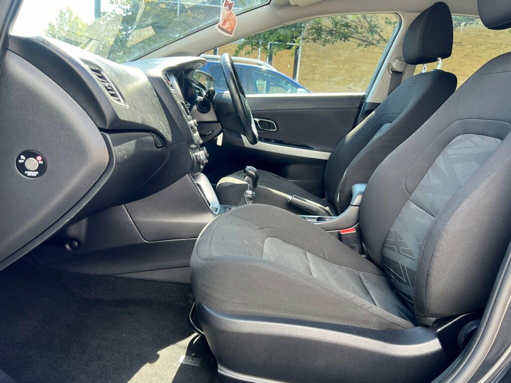 Kia Ceed 2016 65 Red #13