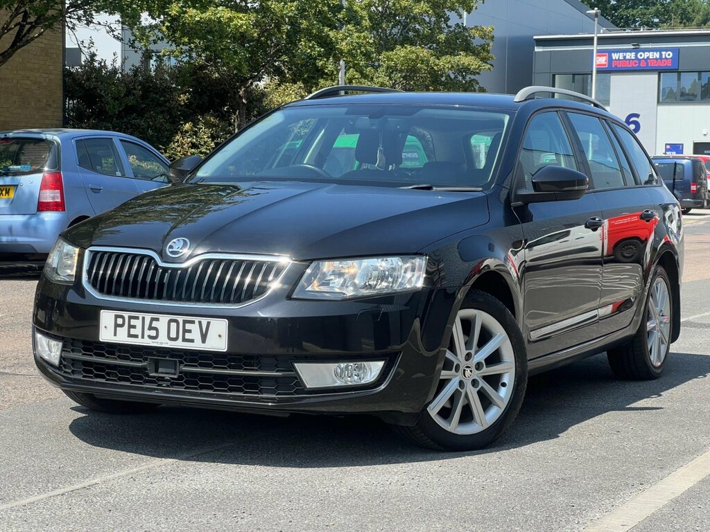 Skoda Octavia 2.0 Tdi Elegance Euro 5 Ss Black #4