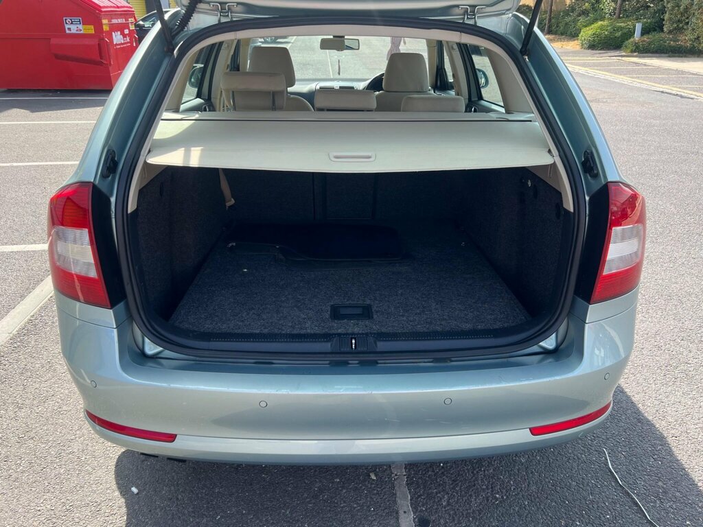 Skoda Octavia 1.6 S Tdi Cr Silver #16