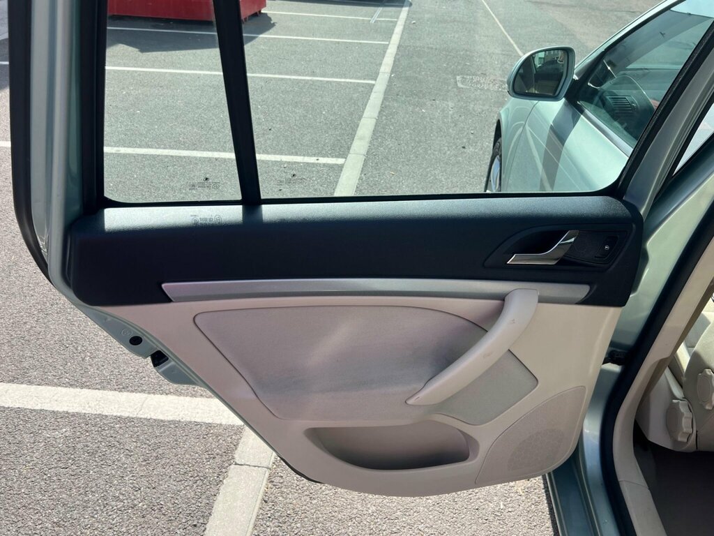 Skoda Octavia 1.6 S Tdi Cr Silver #20