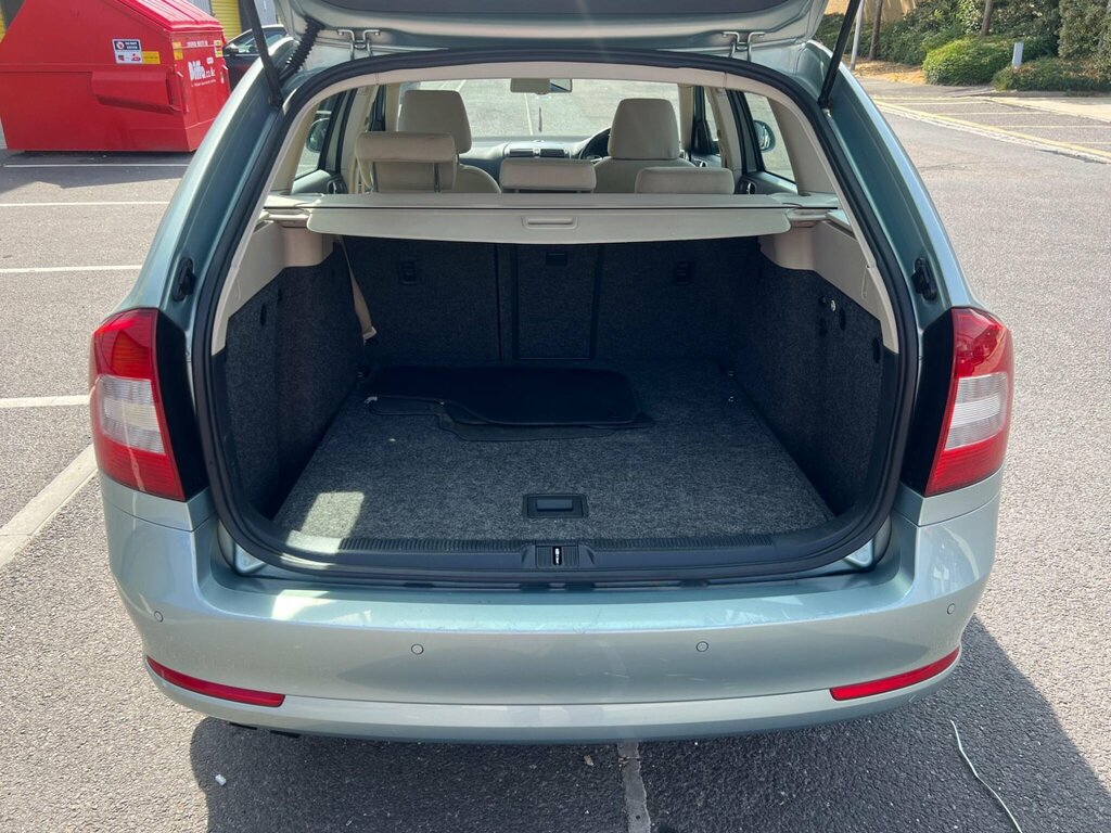 Skoda Octavia 1.6 S Tdi Cr Silver #17