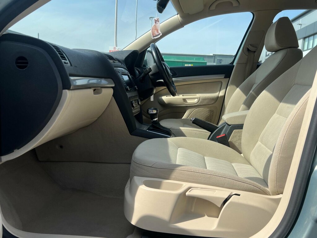 Skoda Octavia 1.6 S Tdi Cr Silver #13