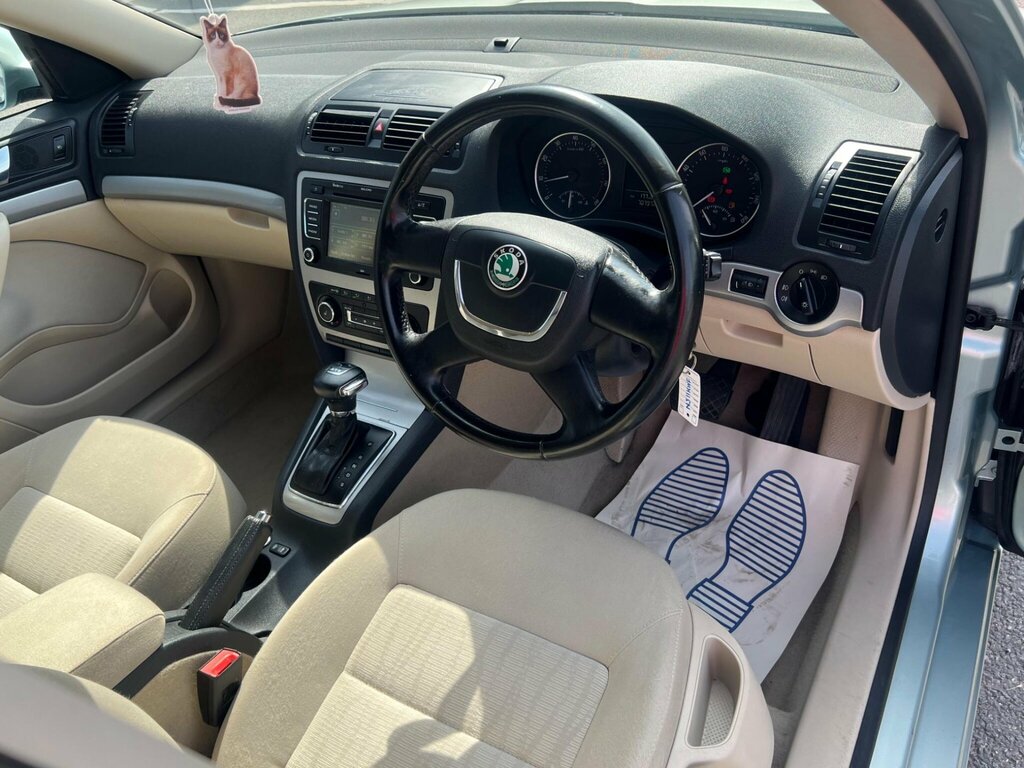 Skoda Octavia 1.6 S Tdi Cr Silver #10