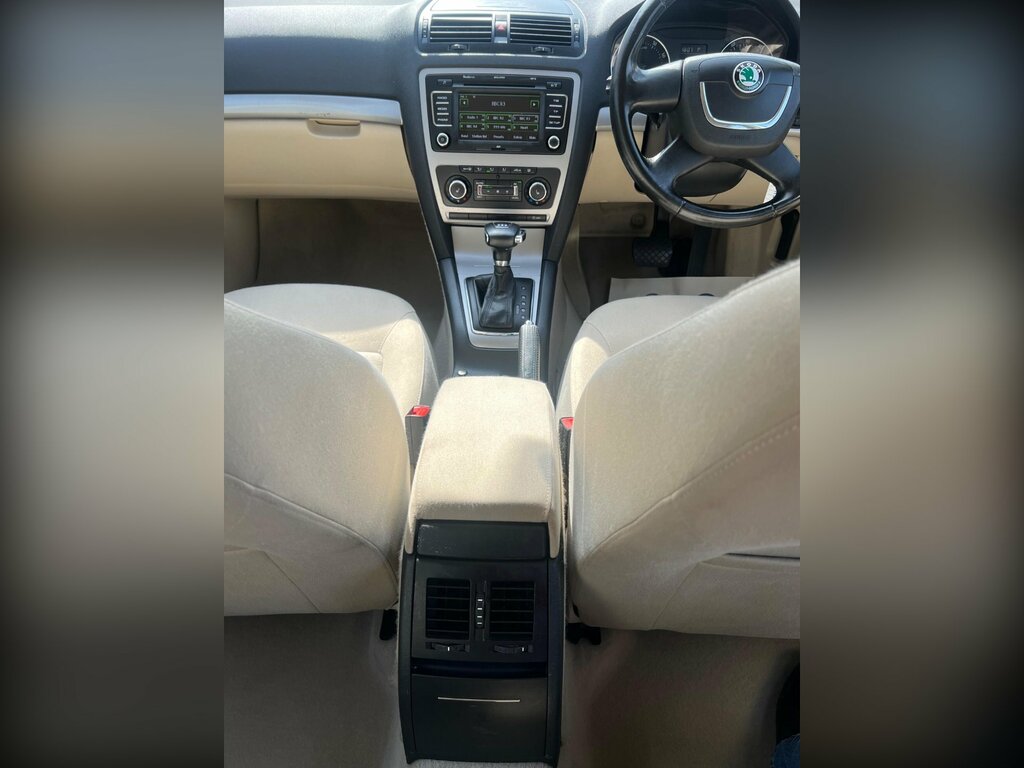 Skoda Octavia 1.6 S Tdi Cr Silver #25