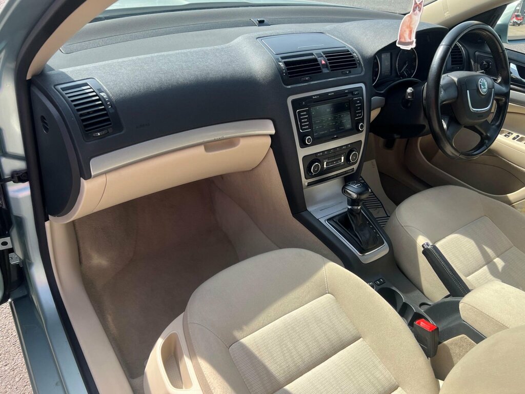 Skoda Octavia 1.6 S Tdi Cr Silver #11
