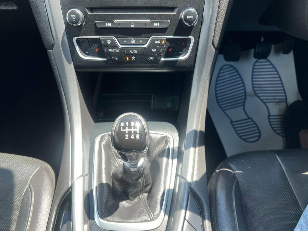 Ford Mondeo 2.0 Titanium Tdci 148 Bhp Grey #40