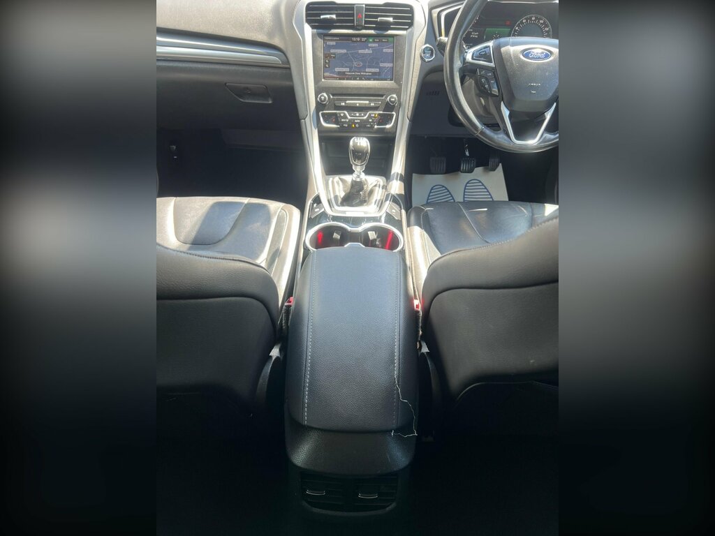 Ford Mondeo 2.0 Titanium Tdci 148 Bhp Grey #31
