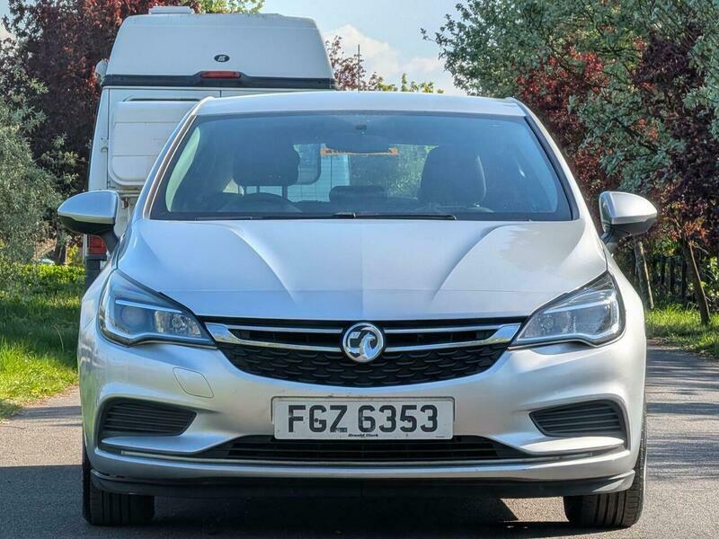 Vauxhall Astra 1.6 Cdti Ecoflex Design FGZ6353 Silver #2