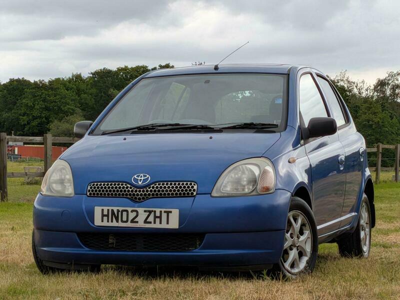 Toyota Yaris 1.3 Vvt-i 16V Cdx Silver #3