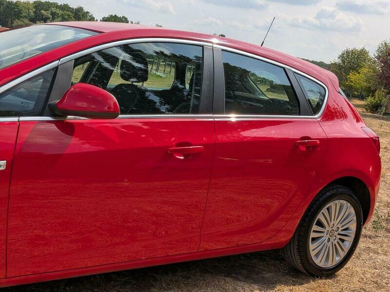 Vauxhall Astra 1.4I 16V Excite White #8