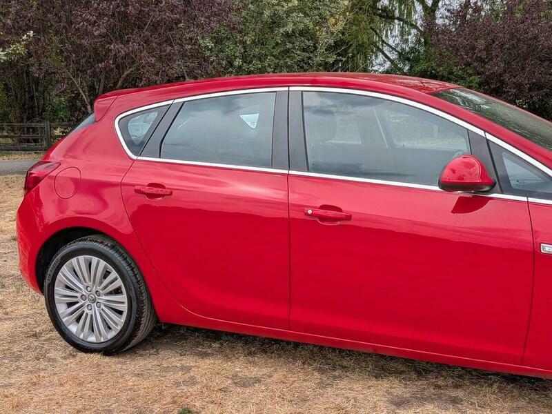 Vauxhall Astra 1.4I 16V Excite White #9