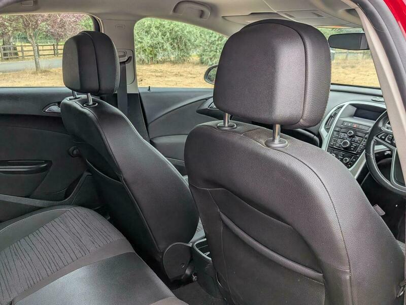 Vauxhall Astra 1.4I 16V Excite White #17