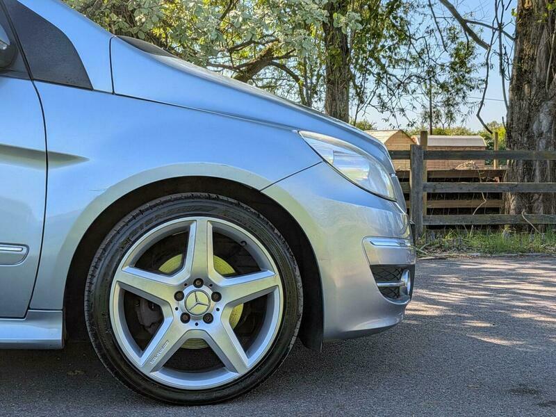 Mercedes-Benz B Class B180 Sport Cdi White #31