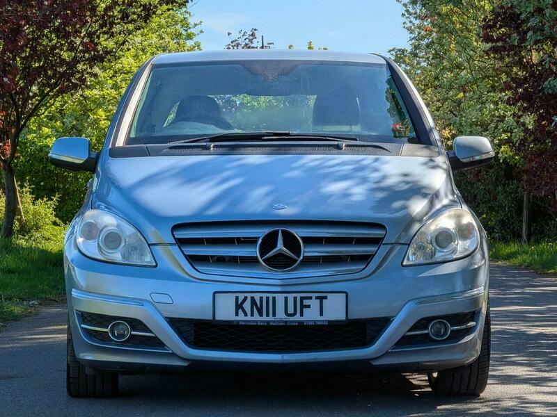 Mercedes-Benz B Class 2.0 B200 Cdi Se #2