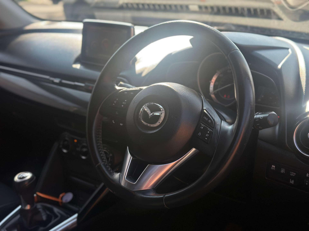 Mazda 2 1.5 Sport Black  #2