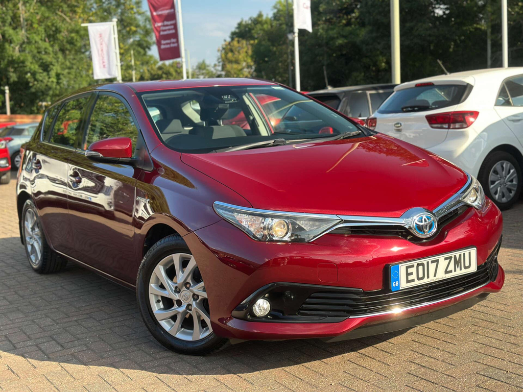 Toyota Auris 1.8 Business Edition Tss Hybrid Vvt-i Cvt