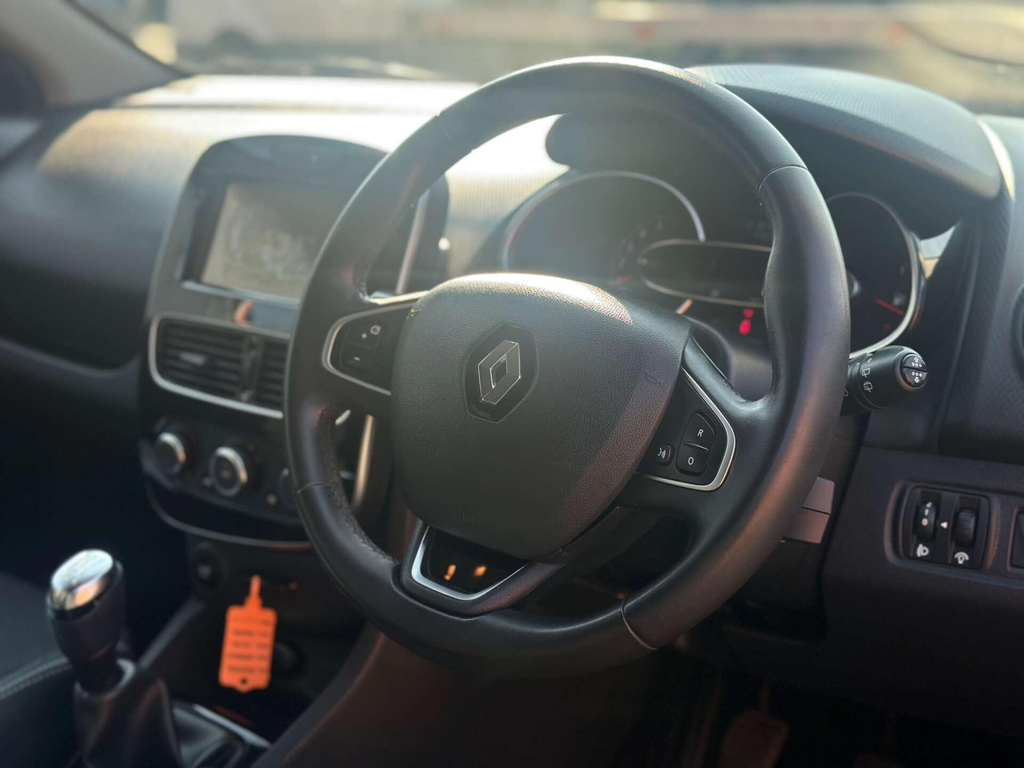 Renault Clio 0.9 Dynamique Nav Tce Black #2