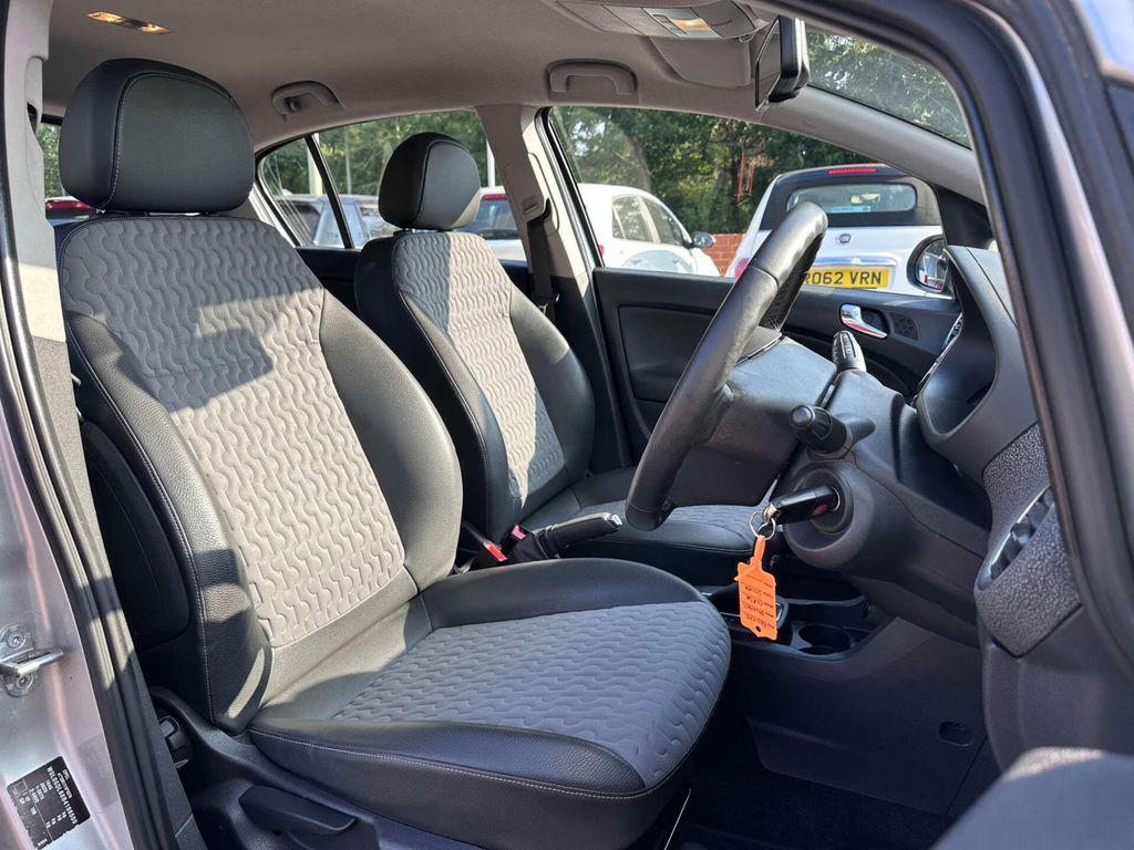 Vauxhall Corsa 1.4 Se AK11EHG #4