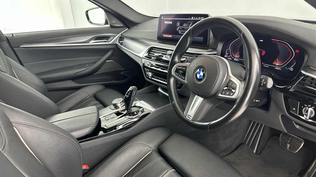 BMW 5 Series 520D M Sport Touring OV23WJZ #6