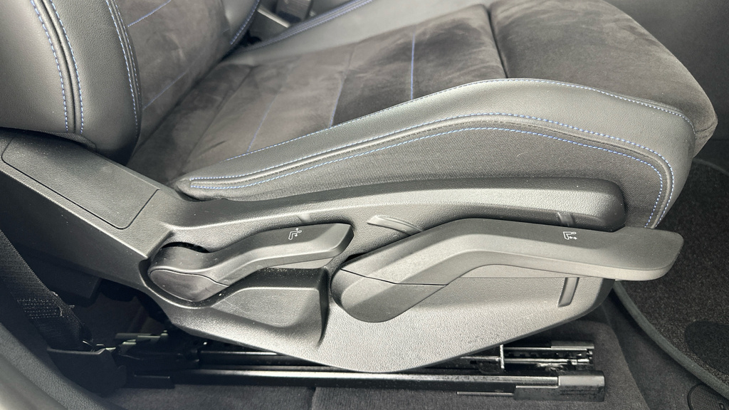 BMW iX2 20 66.5Kwh M Sport Edrive #25