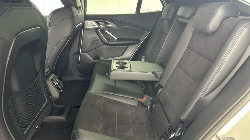 BMW iX2 20 66.5Kwh M Sport Edrive #12