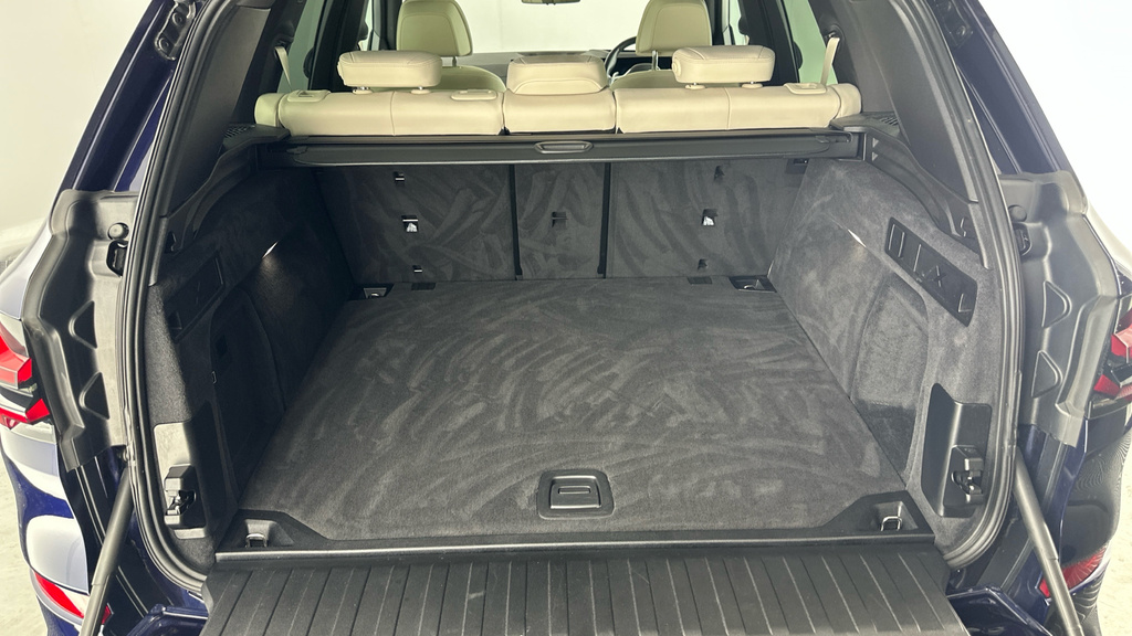 BMW X5 Xdrive M60i Mht Black #13
