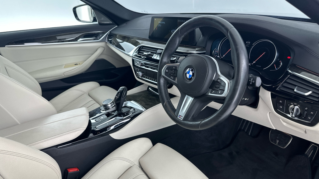 BMW 5 Series 520I M Sport Touring Blue #6