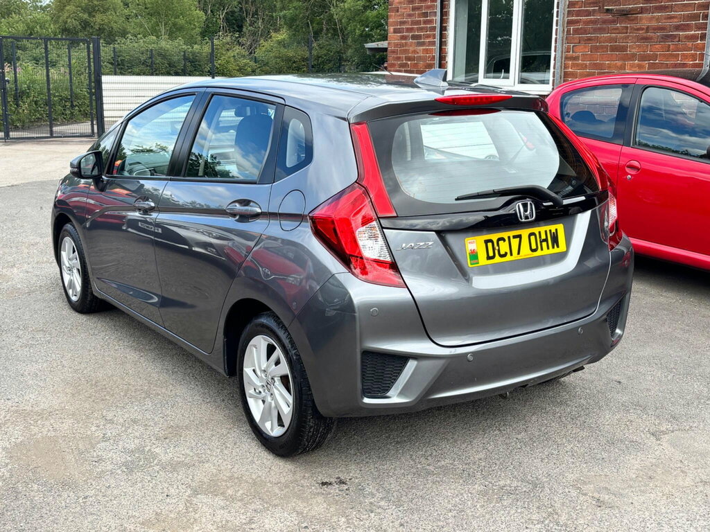 Honda Jazz 1.3 I-vtec Se Hatchback Cvt Euro 6 Ss White #63