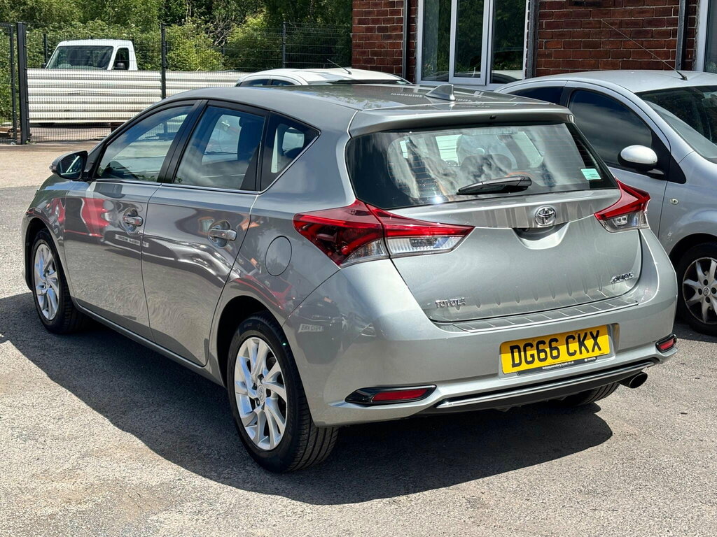 Toyota Auris 1.2 Vvt-i Business Edition Euro 6 Ss Grey #4