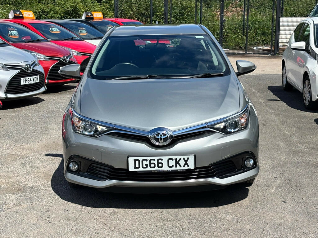 Toyota Auris 1.2 Vvt-i Business Edition Euro 6 Ss Grey #2