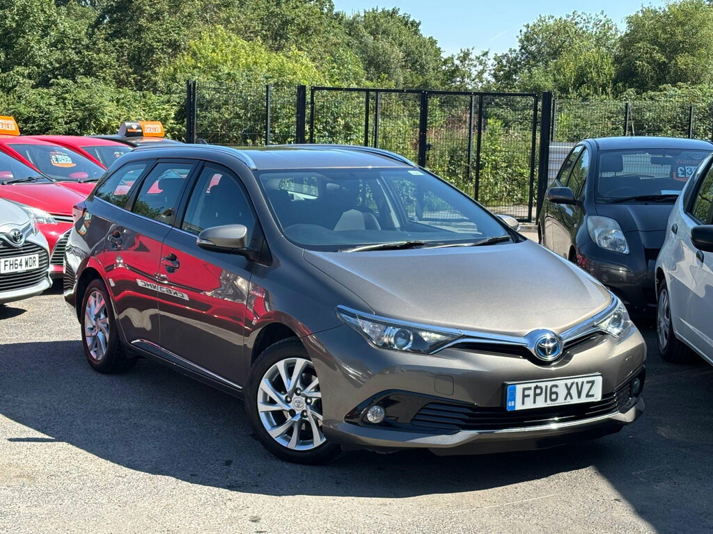 Toyota Auris 1.8 Vvt-h Business Edition Touring Sports Cvt Euro Brown