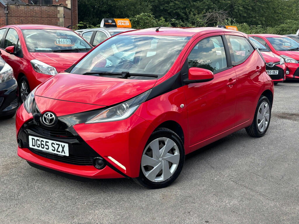 Toyota Aygo 1.0 Vvt-i X-play Euro 5 Euro 5 Red #3