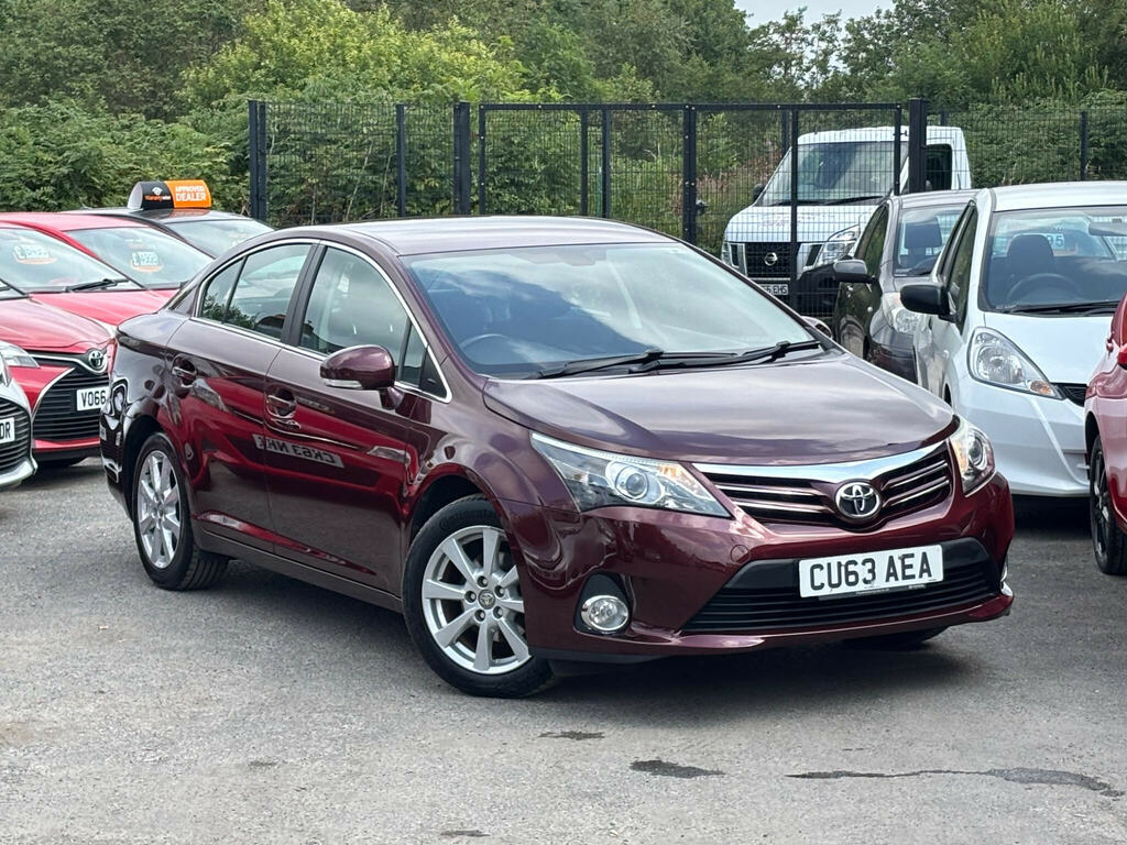 Toyota Avensis 2.0 D-4d Icon Plus Euro 5 Red