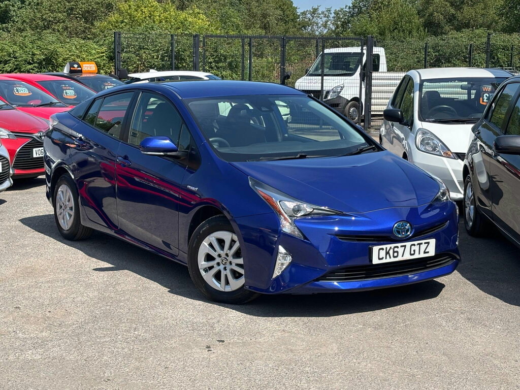 Toyota Prius Excel White #45