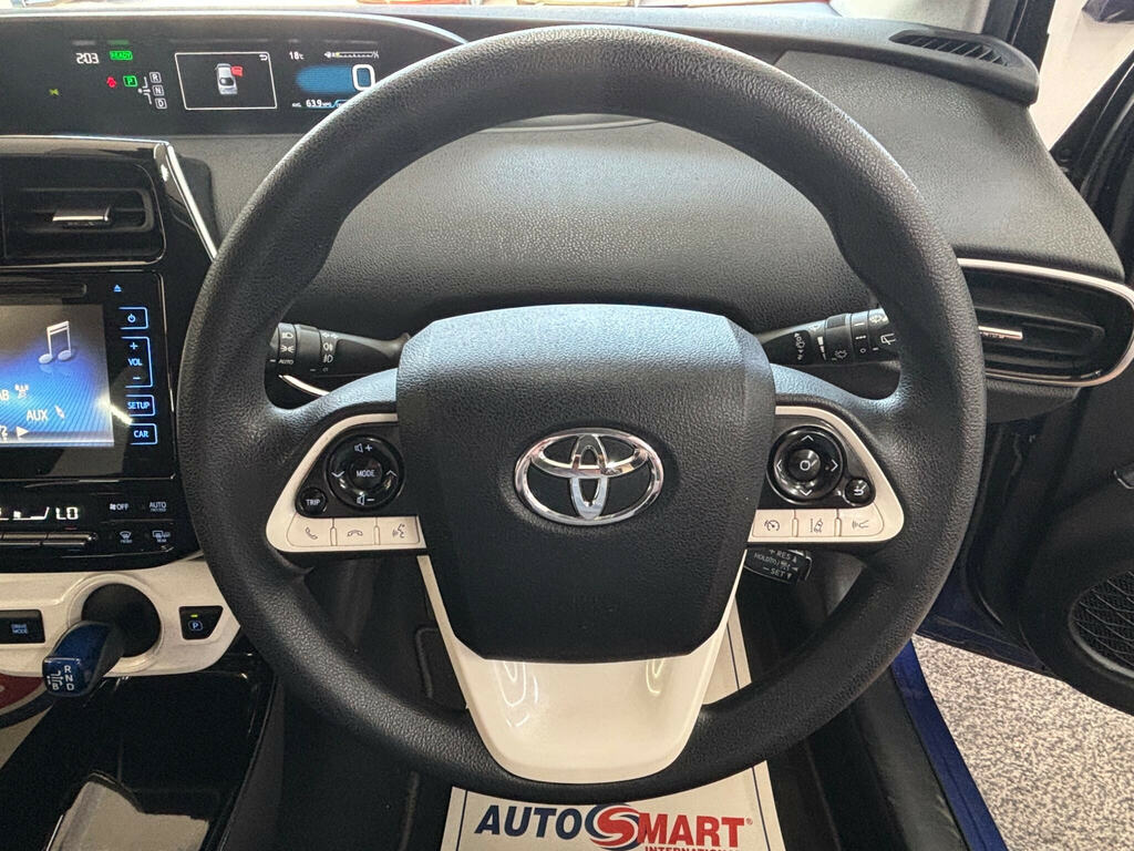 Toyota Prius Excel White #60