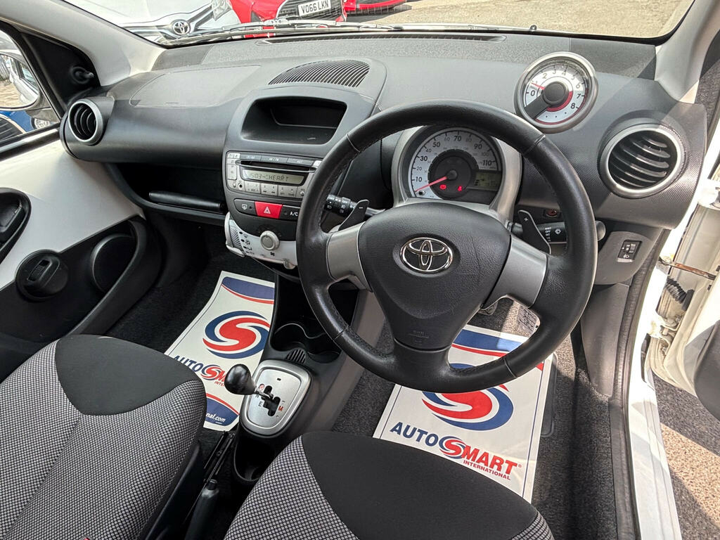 Toyota Aygo Fire Black #23