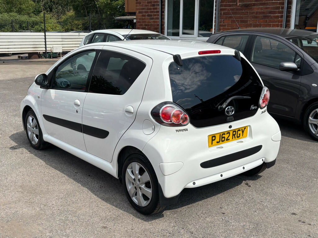 Toyota Aygo Fire Black #17