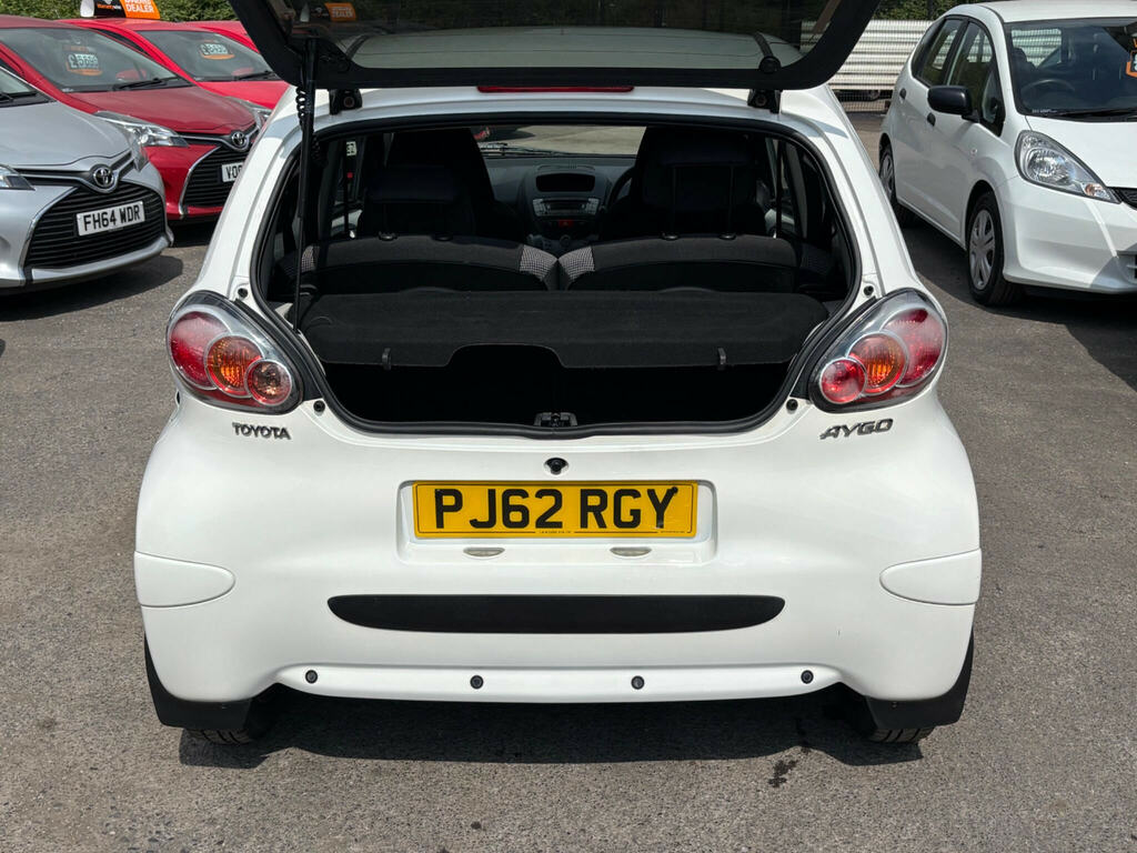 Toyota Aygo Fire Black #32