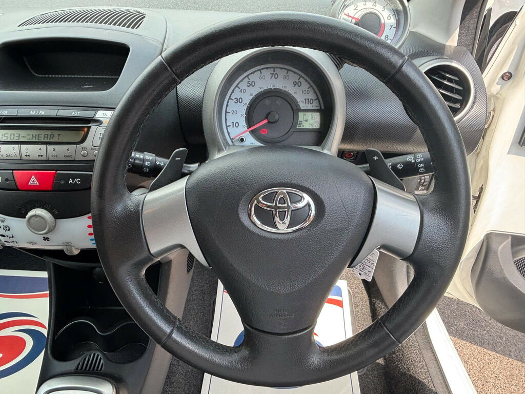 Toyota Aygo Fire Black #14