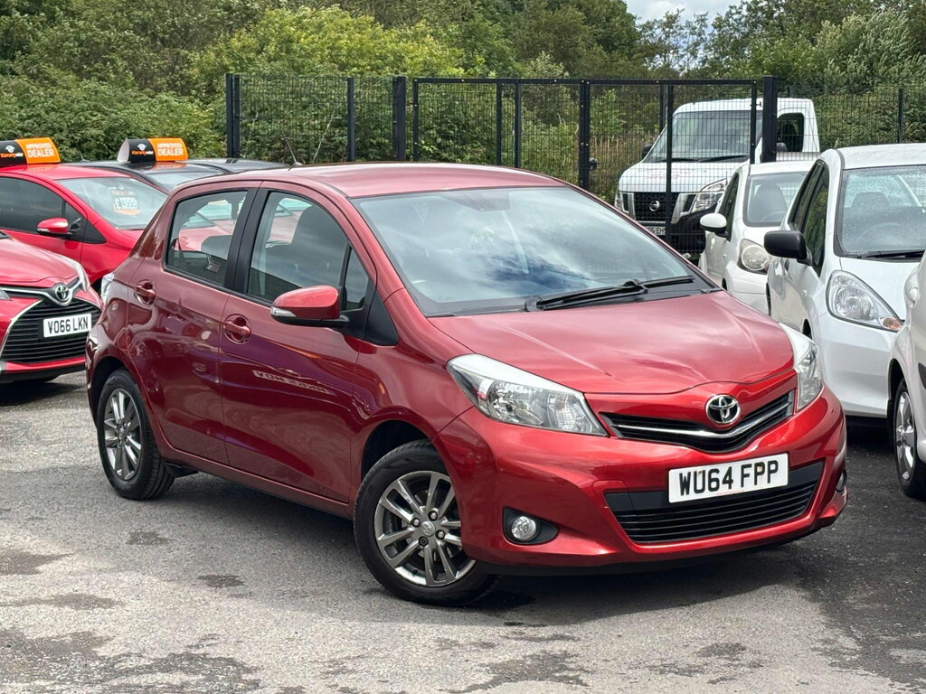 Toyota Yaris 1.4 D-4d Icon Plus Euro 5 Red