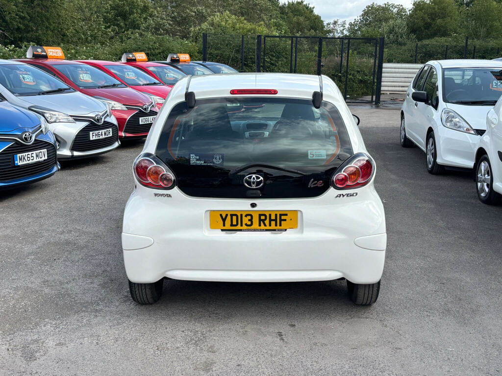 Toyota Aygo Hatchback 1.0 Black #20