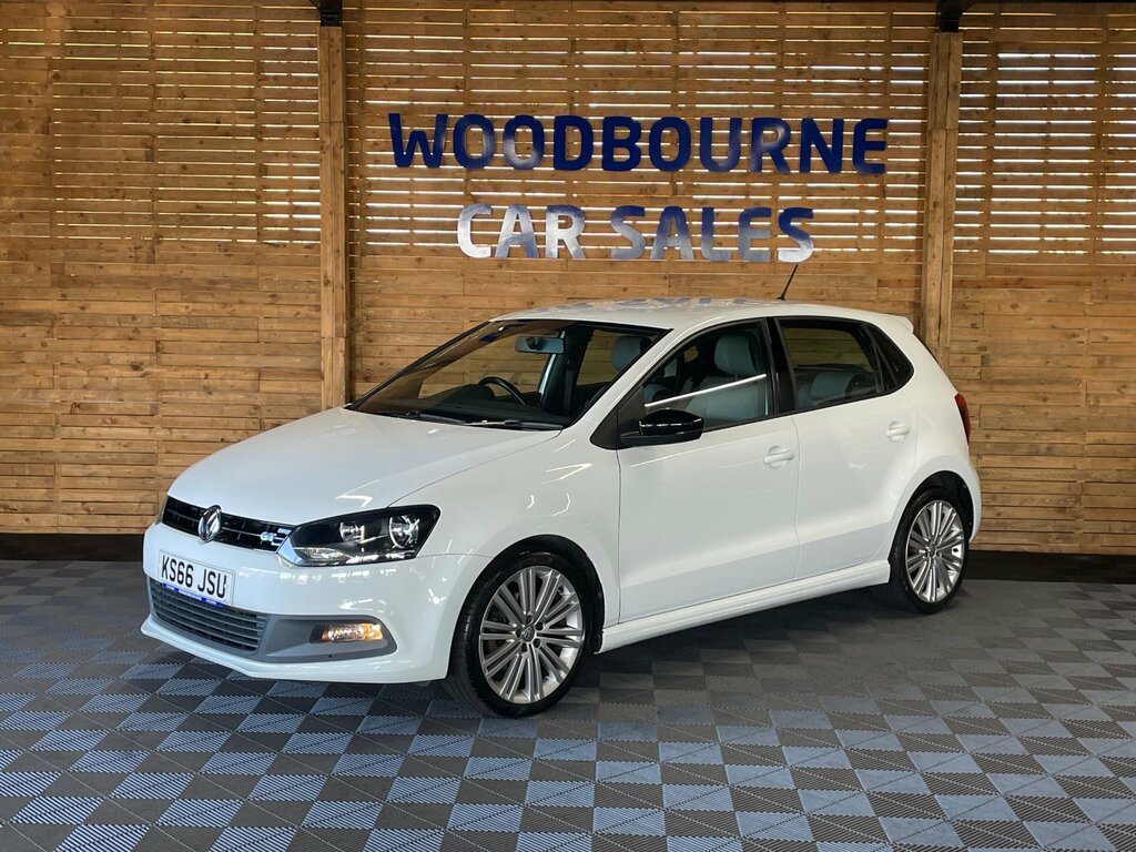Volkswagen Polo 1.4 Tsi Bluemotion Tech Act Bluegt Hatchback P White