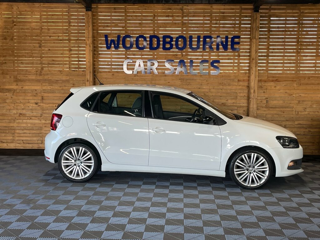 Volkswagen Polo 1.4 Tsi Bluemotion Tech Act Bluegt Hatchback P White #3