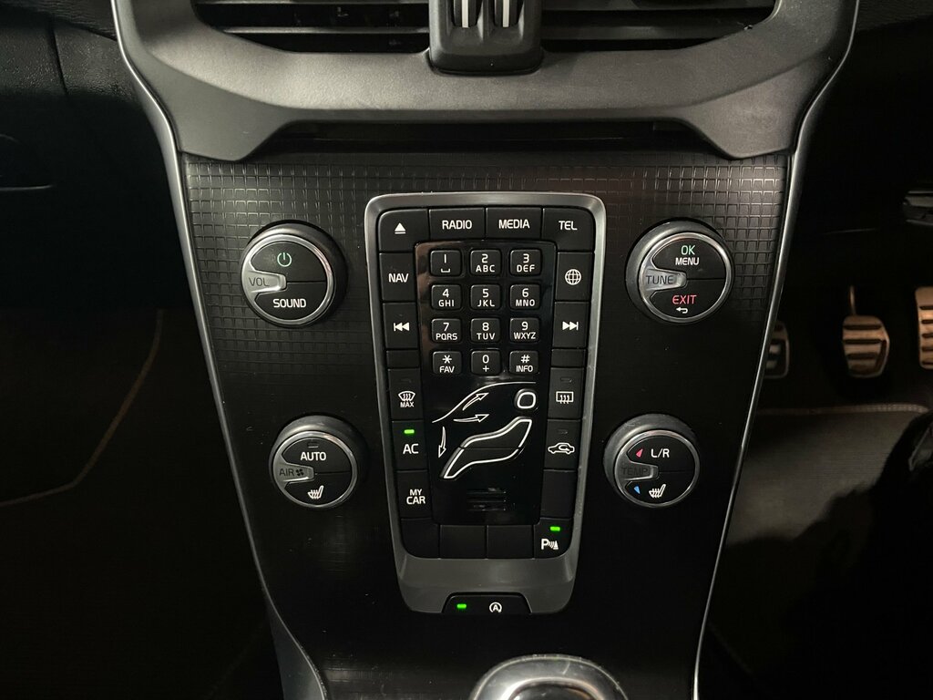 Volvo V40 D2 R-design Nav Plus Grey #14