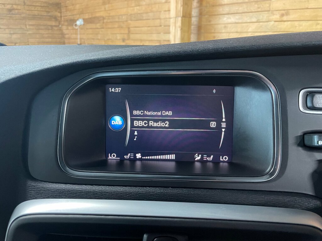 Volvo V40 D2 R-design Nav Plus Grey #12
