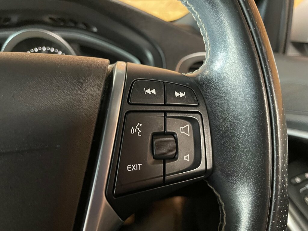 Volvo V40 D2 R-design Nav Plus Grey #16