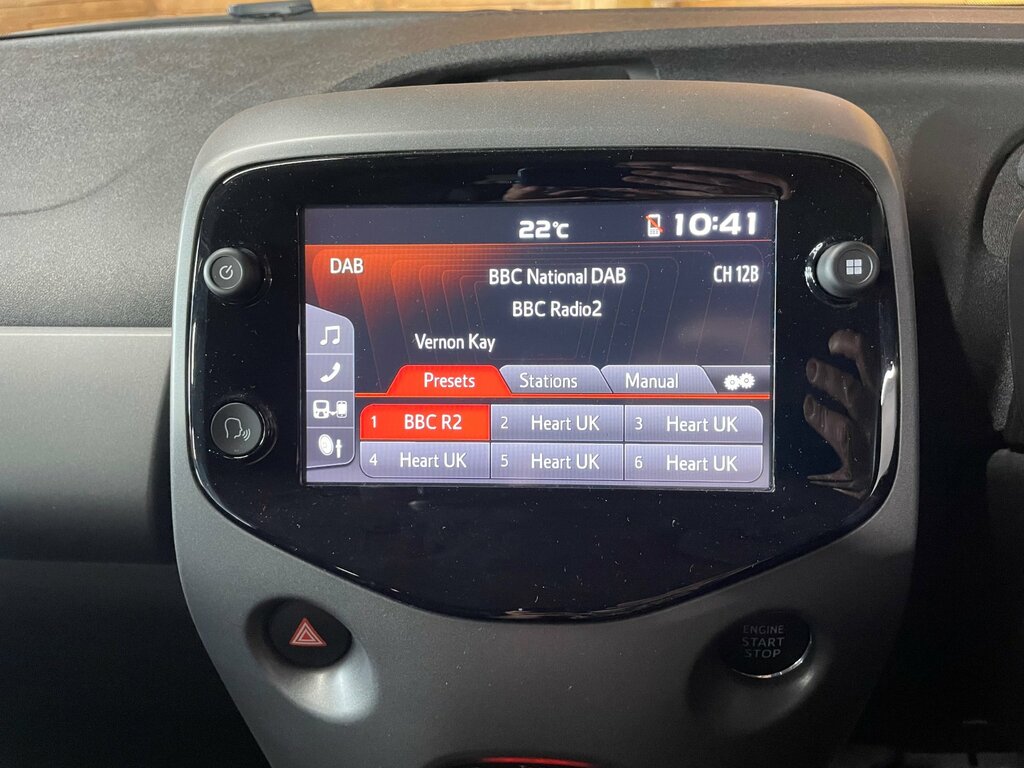 Toyota Aygo Hatchback Orange #12